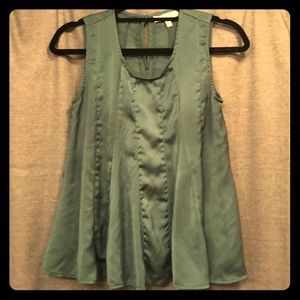 Eri & Ali a line sleeveless top